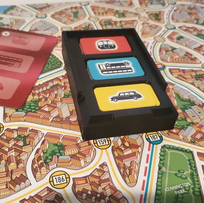 Hộp đựng token người chơi cho Scotland Yard