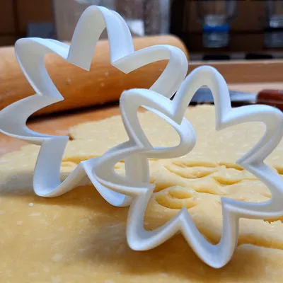 Khuôn Cắt Bánh Hoa (Bao Xài Ok Luôn)