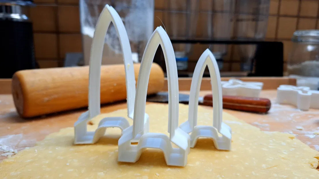 Khuôn Cắt Bánh Hình Tên Lửa (Cắt Ngon Lành) - Image 1