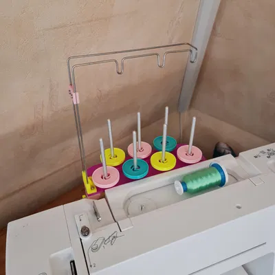 Giá đỡ 7 cuộn chỉ cho máy thêu Janome