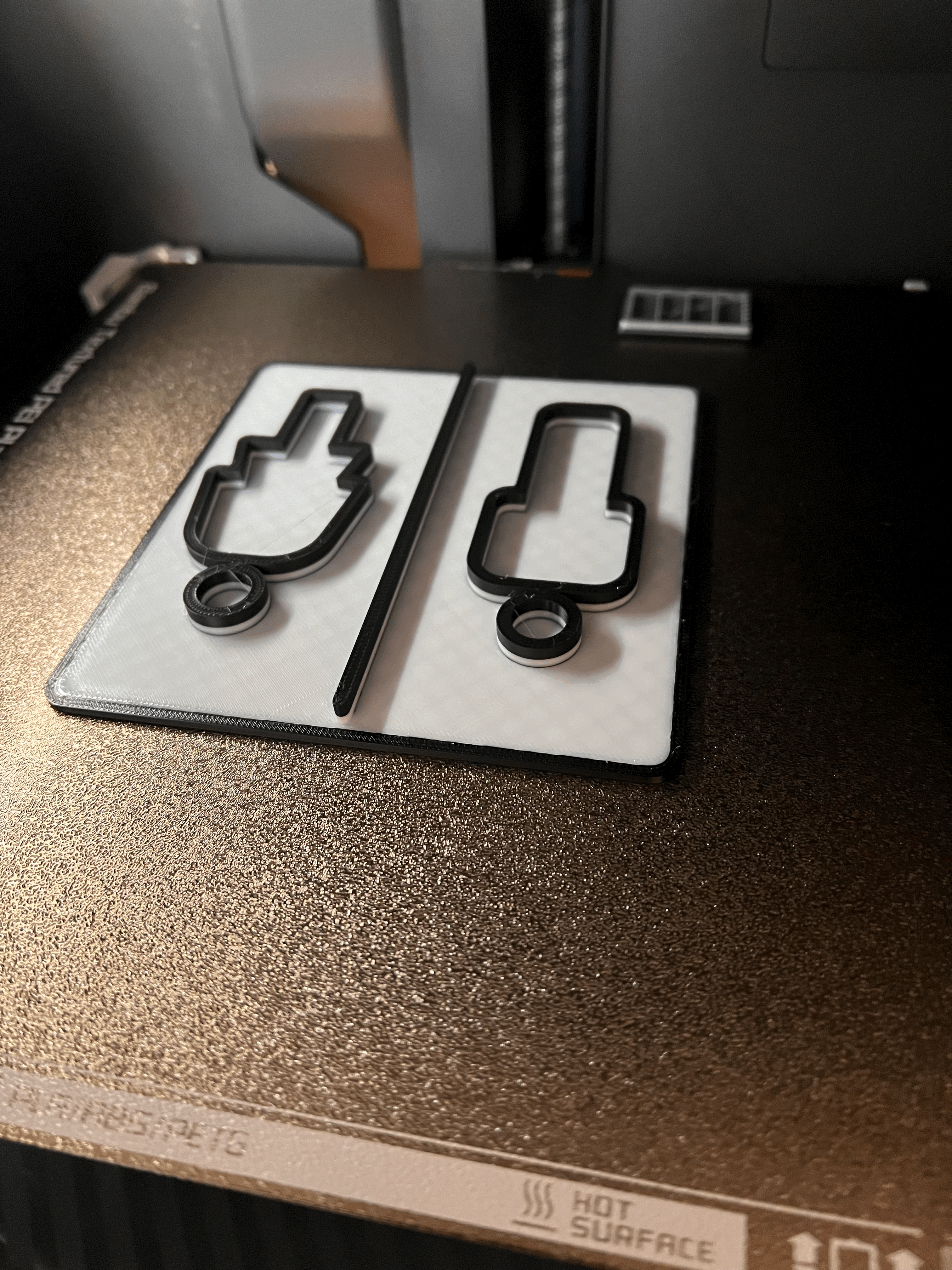 Biển chỉ dẫn nhà vệ sinh Toilet WC nam/nữ c&oacute; nền - Thumbnail 2