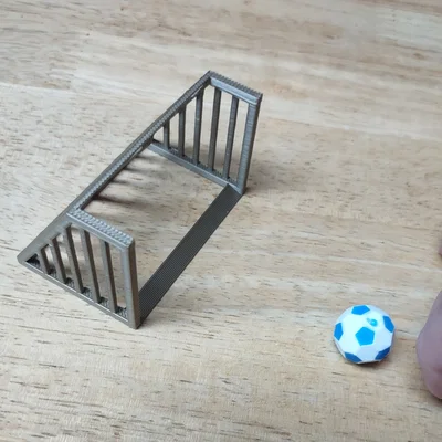 Cây Banh Ngón Tay Kèm Khung Thành