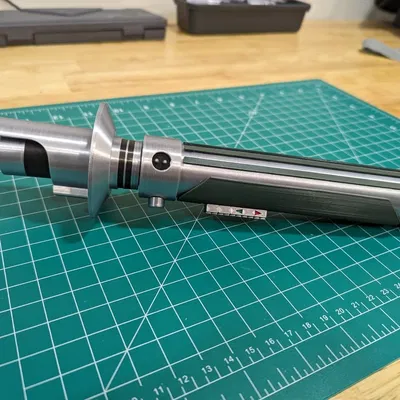 Thanh kiếm ánh sáng Kanan Jarrus - có bộ phát xạ tháo nhanh