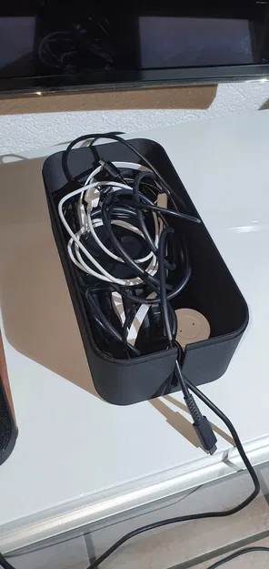 Hộp đựng cáp sạc USB - Image 2