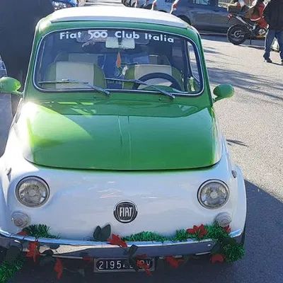Mô hình xe Fiat 500 cổ điển