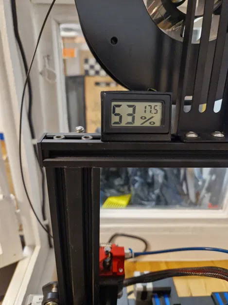 Đế Gắn Nhiệt Kế/Ẩm Kế Rẻ Tiền Có Ngàm V-Slot - Image 1