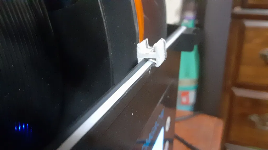 Chống Nắp Hộp Sấy Filament Đơn Giản - Image 1