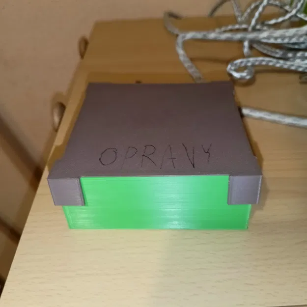 Hộp Đựng Tiền - Krabička Na Peníze - Image 1