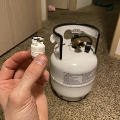 Bình Gas 5lb Tỉ Lệ 1/10 - Đa Sắc - Chi Tiết Cao