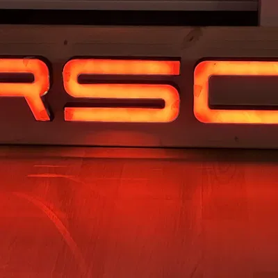 Logo Porsche LED