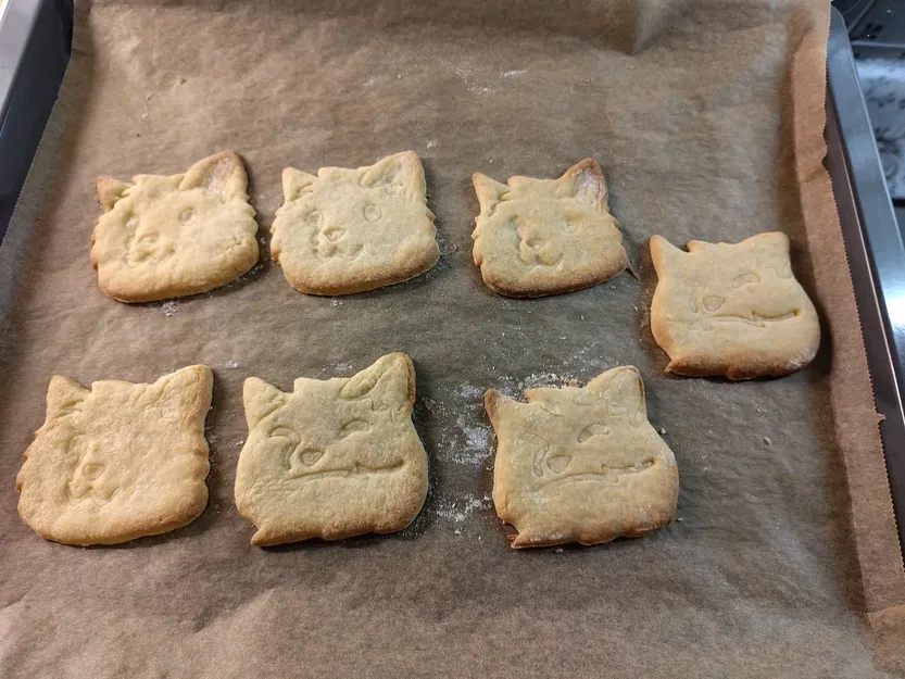 Khuôn Cắt Bánh Quy Hình Blobfox - Image 1