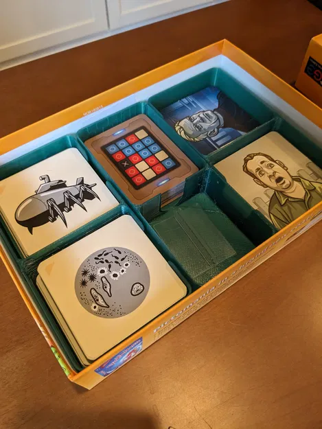 Hộp đựng Codenames Pictures - Image 1