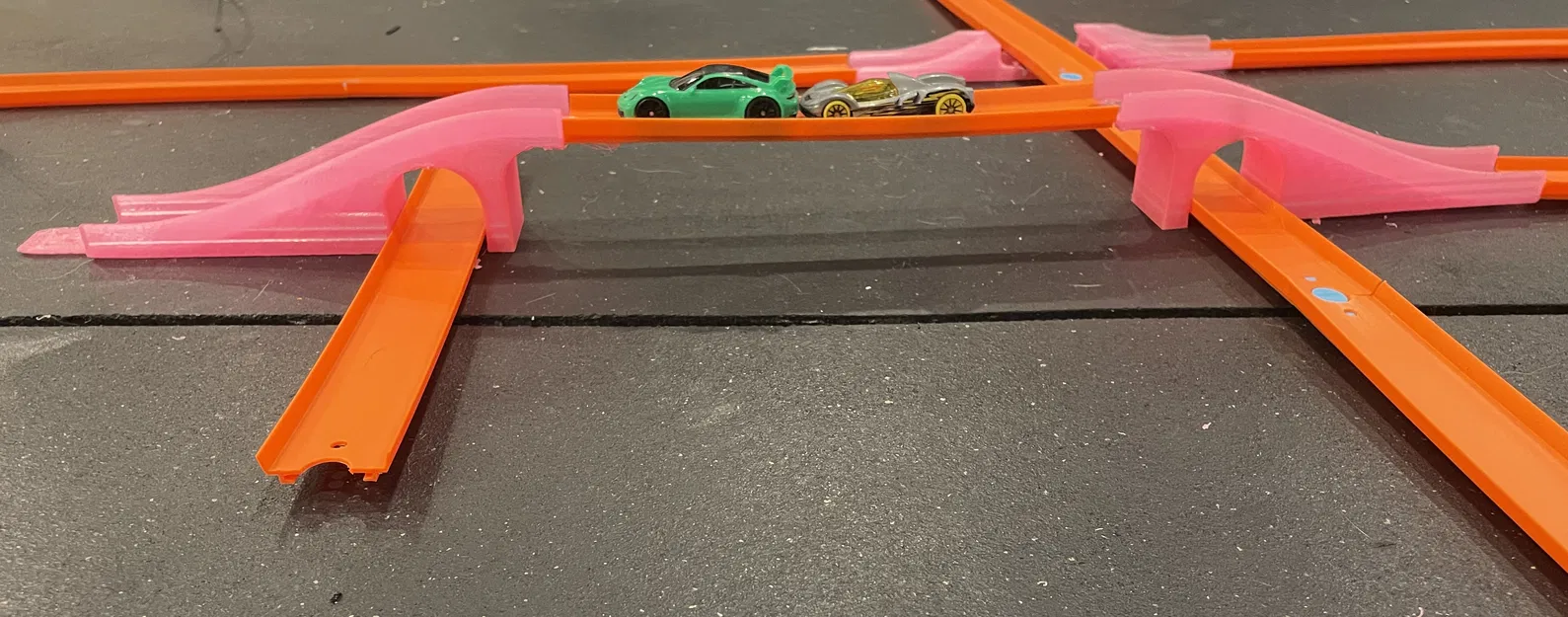 Cầu HotWheels - Image 3