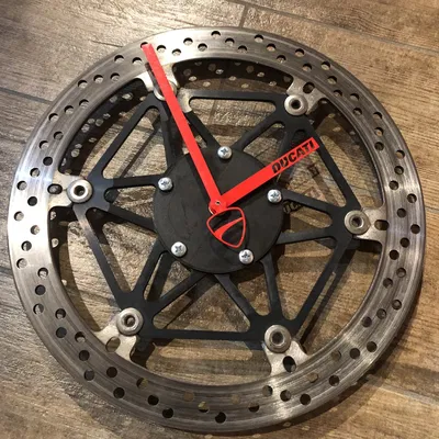 Đồng hồ Ducati (có mâm xe)