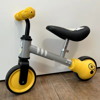 Chuyển Xe Chòi Chân Kinderkraft Từ 3 Bánh Sang 2 Bánh