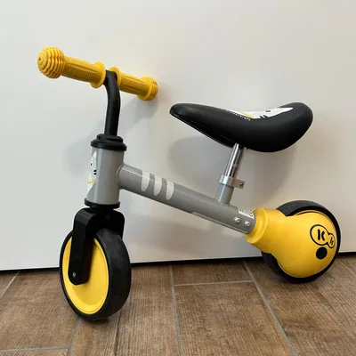 Chuyển Xe Chòi Chân Kinderkraft Từ 3 Bánh Sang 2 Bánh