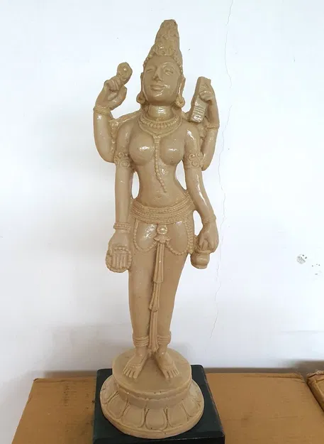 Devi cầm bình nước & sách - Image 5