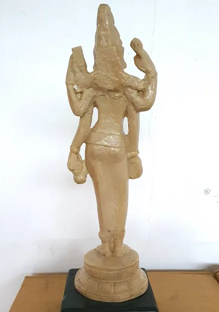 Devi cầm bình nước & sách - Image 8