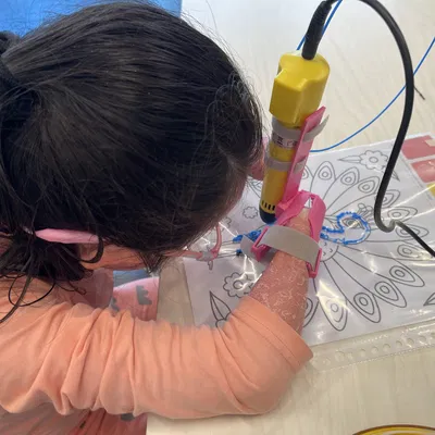 Phần bổ sung 'Amber' cho Kệ bút Glifo