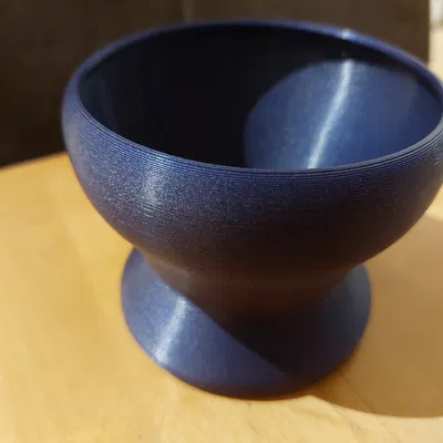 Bình Hoa Nhỏ / Little Vase / Kleine Vase