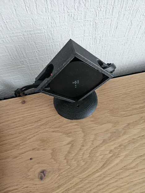 Chân đế cho ăng-ten TV Magenta và có thể cho cả Apple TV nếu chỉnh kích thước - Image 2