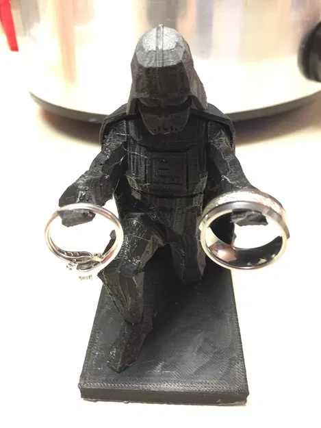 Chân đế bút Darth Vader Phong cách Low Poly - Image 9