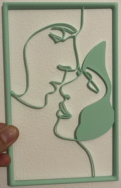 Mô Hình Nụ Hôn Bất Tận - Image 1