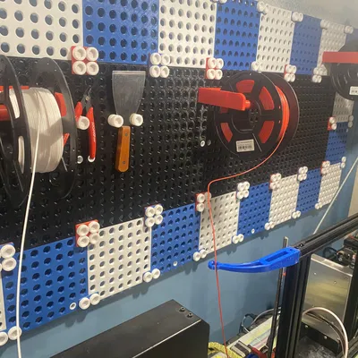 Chỗ giữ cuộn dây cho bảng ren