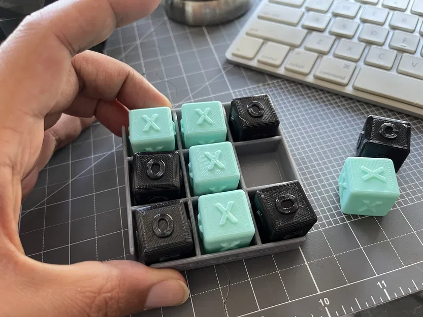 Cờ Caro Xúc Giác Cho Người Khiếm Thị, Kỹ Năng Vận Động Thô - Image 1