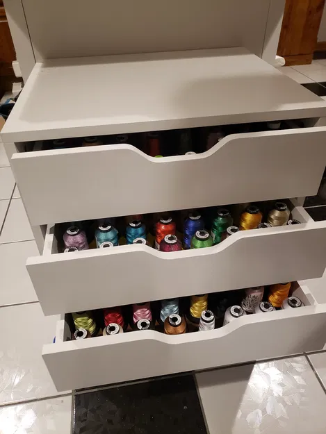 Khay Đựng Chỉ May - Image 1