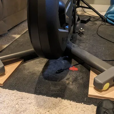 Giá Đỡ Kiểu Rocker Cho Xe Wahoo KICKR Shift