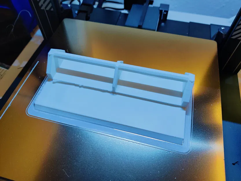 Kệ giữ chai xịt trong tủ bếp - Image 1