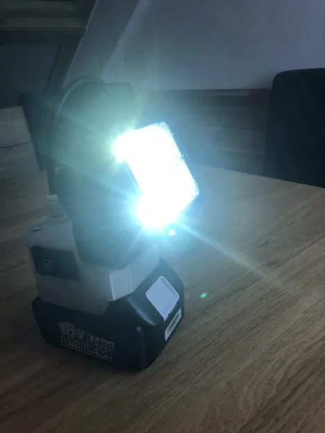 Chế Đèn Pin Makita Từ Pin 18V - Image 2