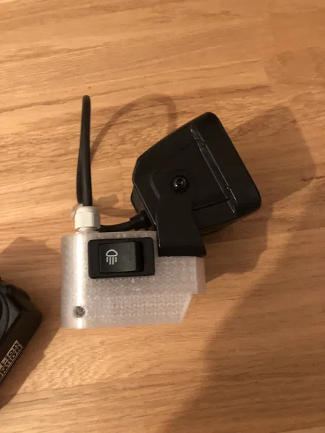 Chế Đèn Pin Makita Từ Pin 18V - Image 5