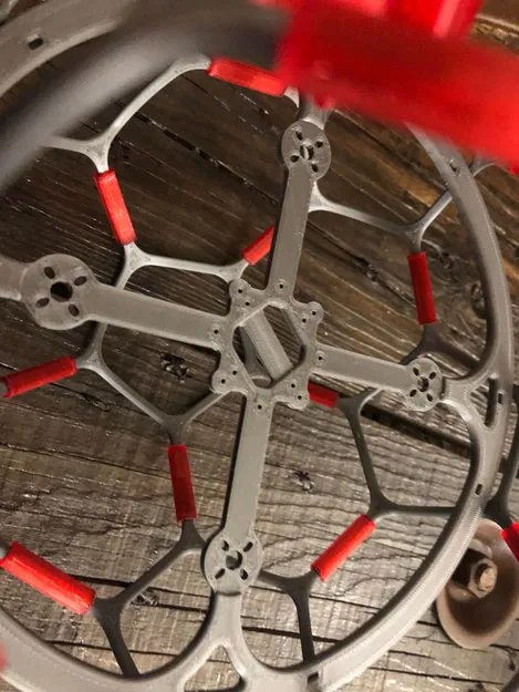 Mô Hình Đá Banh Bằng Drone Tự Làm - Image 3