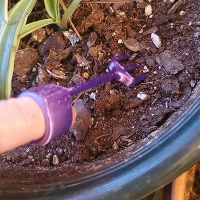 Bộ Dụng Cụ Làm Vườn Mini Cho Ngón Tay