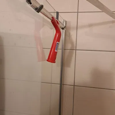 Giá Đỡ Gạt Kính Phòng Tắm