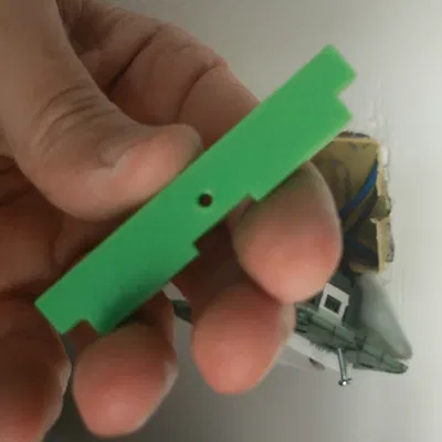 Chân đế để sửa hộp điện 503 bị gãy...