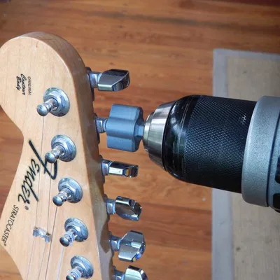 Dụng cụ cuốn dây đàn guitar