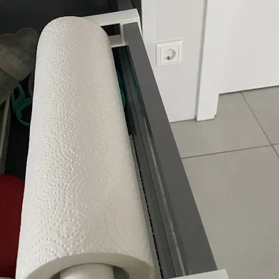 Giá đỡ cuộn giấy bếp trong ngăn kéo