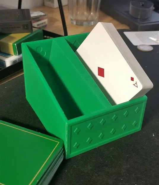 Hộp Đựng Bộ Bài Đôi Tự Vuông Bài Chơi - Image 1