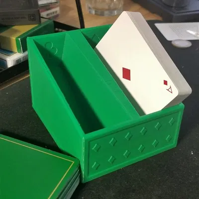 Hộp Đựng Bộ Bài Đôi Tự Vuông Bài Chơi