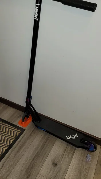Chân Chống Xe Scooter - Dựng Xe Thẳng Lên Tường - Image 1