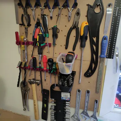 Hệ thống Peg Board Tự Làm Cho Xưởng