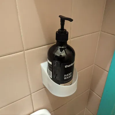 Giá Đỡ Chai Gắn Tường (Dùng Command Strips) (Tùy Chỉnh OpenSCAD)