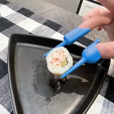 FingerChops - Dụng cụ tập gắp cho người khó dùng đũa