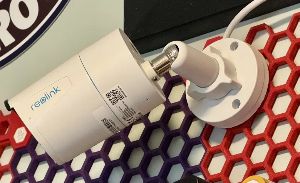 Giá Đỡ Camera Reolink RLC-510A HSW - Image 4