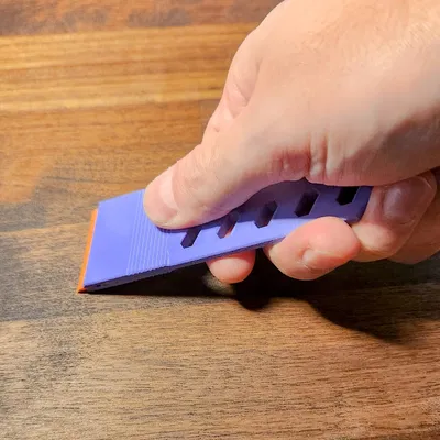 Dụng Cụ Cạo Nhựa Cán Dài