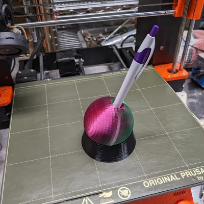 Giá Đỡ Bút - Hình Cầu Xoay