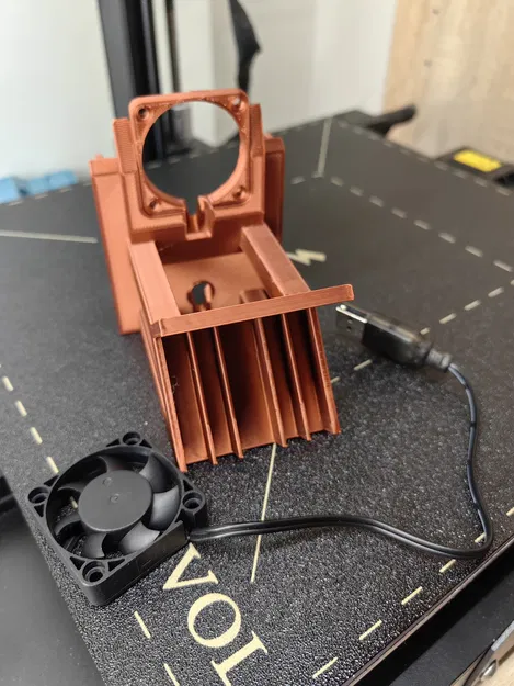 Giá Đỡ Màn Hình Sovol SV07 Plus Có Tản Nhiệt - Image 1